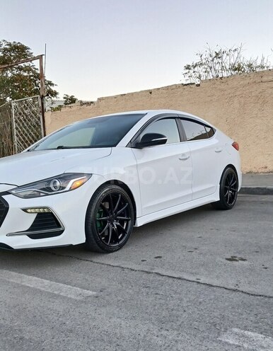 Hyundai Elantra 2017, 80,000 km - 1.6 l - Bakı