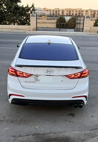 Hyundai Elantra 2017, 80,000 km - 1.6 l - Bakı