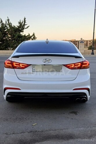 Hyundai Elantra 2017, 80,000 km - 1.6 l - Bakı