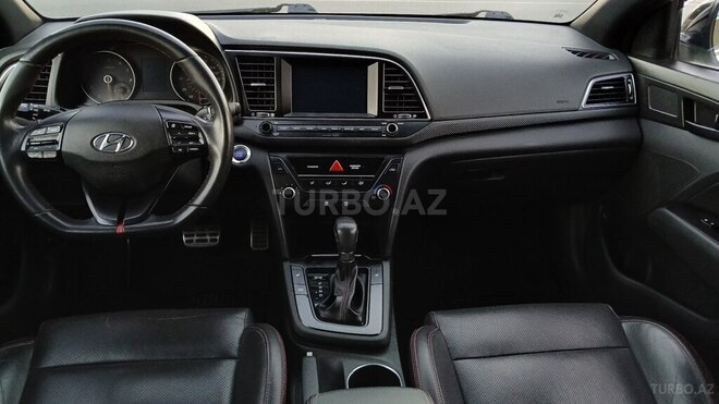 Hyundai Elantra 2017, 80,000 km - 1.6 l - Bakı