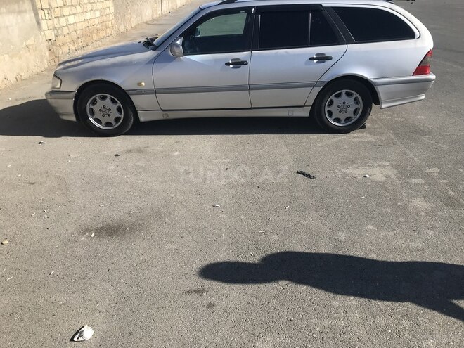 Mercedes C 180 2000, 400,000 km - 1.8 л - Bakı