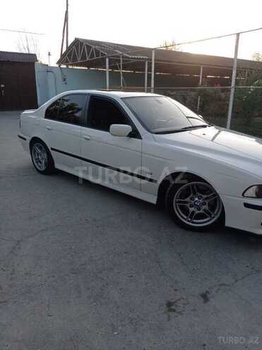 BMW 530 2001, 355,000 km - 3.0 л - Ucar