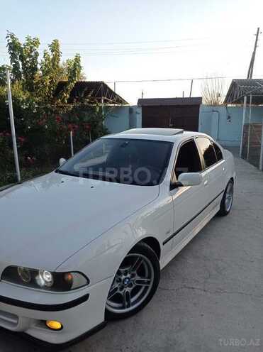 BMW 530 2001, 355,000 km - 3.0 л - Ucar
