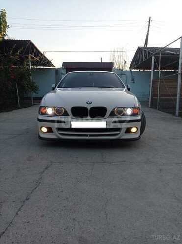 BMW 530 2001, 355,000 km - 3.0 л - Ucar