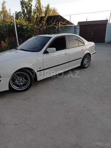 BMW 530 2001, 355,000 km - 3.0 л - Ucar