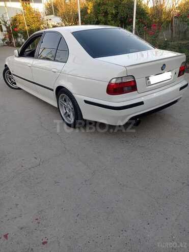 BMW 530 2001, 355,000 km - 3.0 л - Ucar