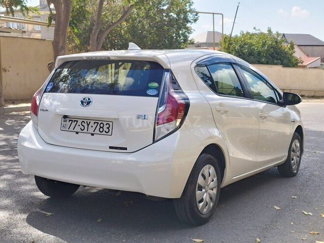 Toyota Aqua 2017, 110,000 km - 1.5 l - Bakı