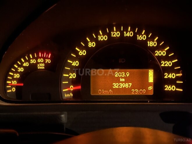 Mercedes C 200 2000, 324,000 km - 2.0 l - Bakı