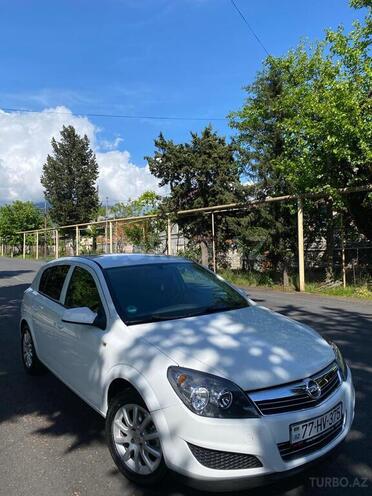 Opel Astra 2009, 200,477 km - 1.4 л - Zaqatala