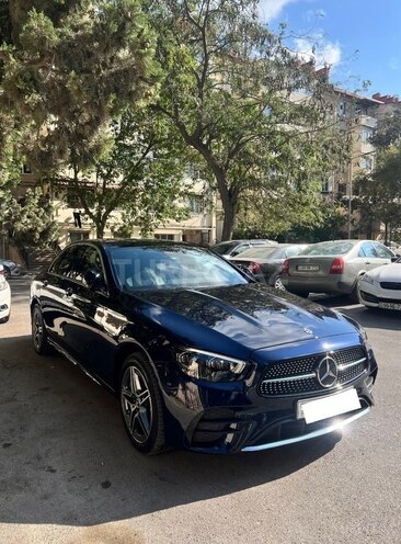 Mercedes E 300 de-1