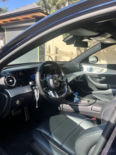 Mercedes E 300 de-10