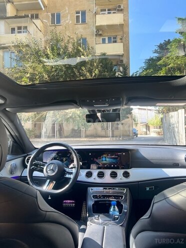 Mercedes E 300 de-9
