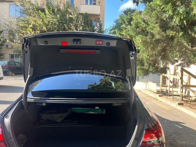 Mercedes E 300 de-8