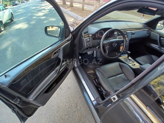 Mercedes E 220 d 1999, 380,123 km - 2.2 l - Masallı
