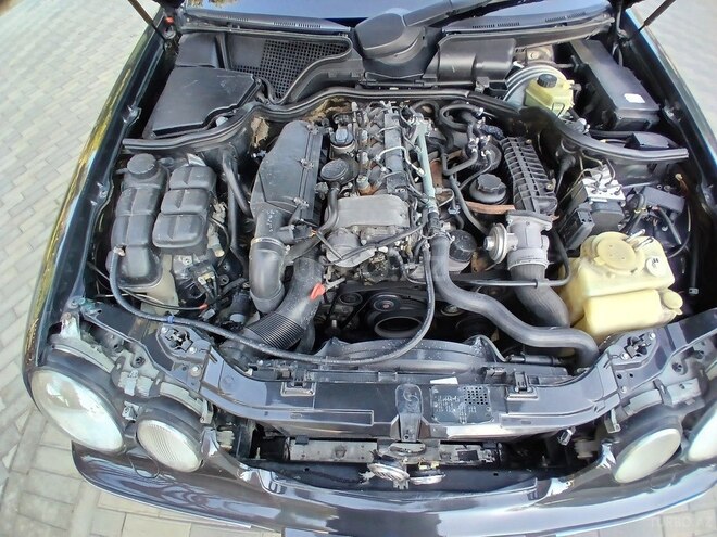 Mercedes E 220 d 1999, 380,123 km - 2.2 l - Masallı