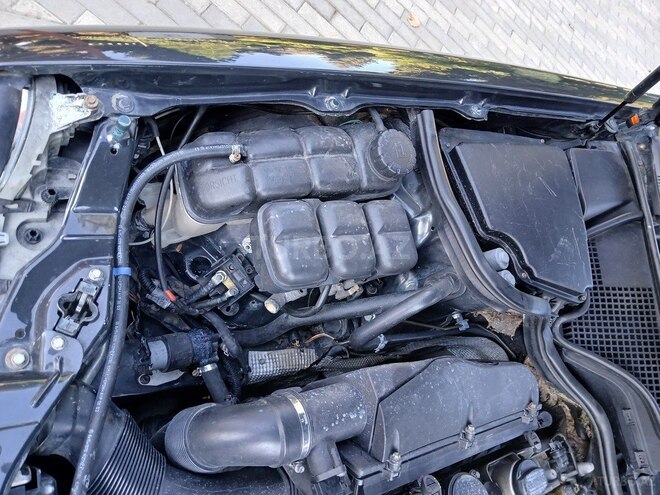 Mercedes E 220 d 1999, 380,123 km - 2.2 l - Masallı