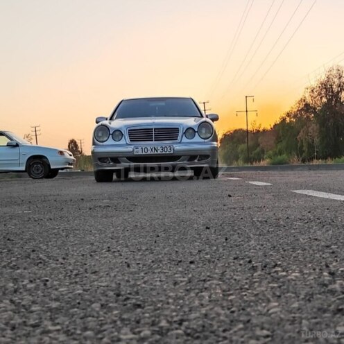 Mercedes E 240 1998, 280,000 km - 2.4 l - Mingəçevir