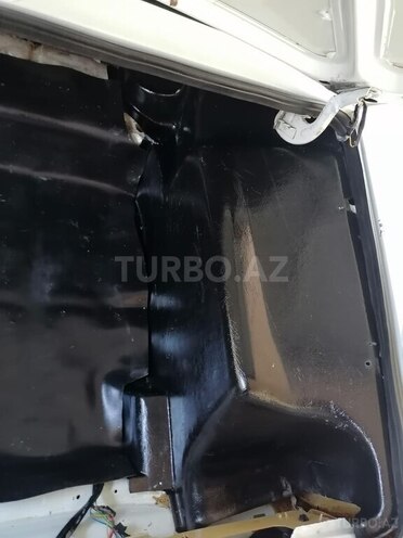 LADA (VAZ) 2107 2006, 70,000 km - 1.6 l - Ucar