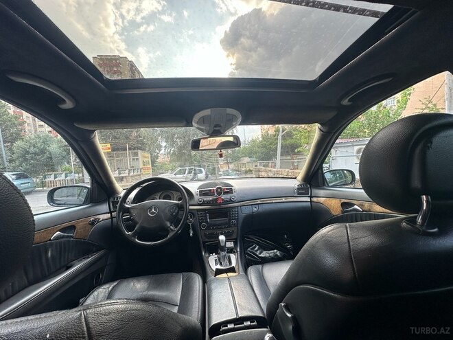 Mercedes E 240 2003, 320,000 km - 2.4 l - Bakı