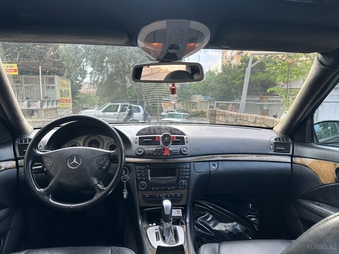 Mercedes E 240 2003, 320,000 km - 2.4 l - Bakı