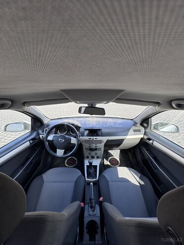 Opel Astra 2008, 265,000 km - 1.4 л - Bakı