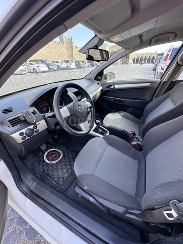 Opel Astra 2008, 265,000 km - 1.4 л - Bakı