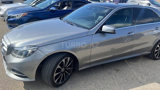 Mercedes E 250 4MATIC 2014, 288,000 km - 2.2 l - Bakı