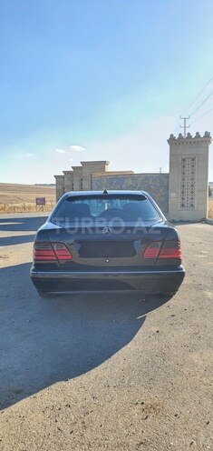Mercedes E 240 1998, 450,000 km - 2.4 л - Bakı