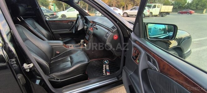 Mercedes E 320 1998, 135,504 km - 3.2 l - Sumqayıt