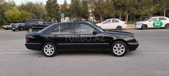 Mercedes E 320 1998, 135,504 km - 3.2 l - Sumqayıt