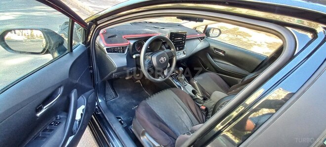Toyota Corolla 2021, 43,700 km - 1.6 l - Bakı
