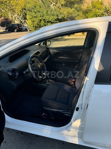 Toyota Aqua 2018, 37,652 km - 1.5 л - Bakı