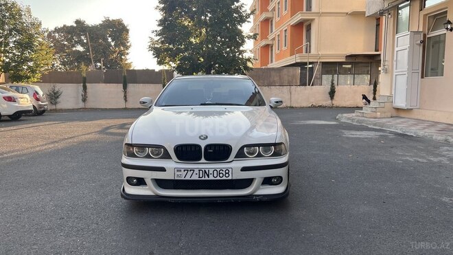 BMW 525 2001, 391,000 km - 2.5 l - Zaqatala