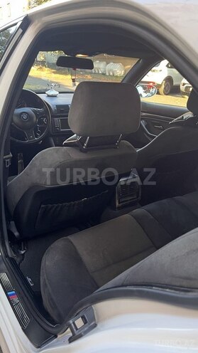 BMW 525 2001, 391,000 km - 2.5 l - Zaqatala