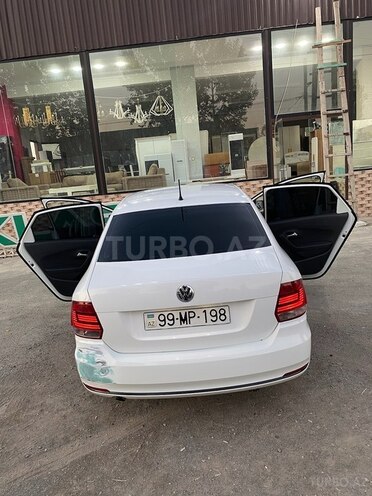 Volkswagen Polo 2018, 402,336 km - 1.6 l - Bərdə