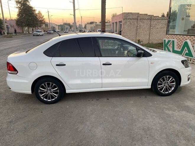 Volkswagen Polo 2018, 402,336 km - 1.6 l - Bərdə