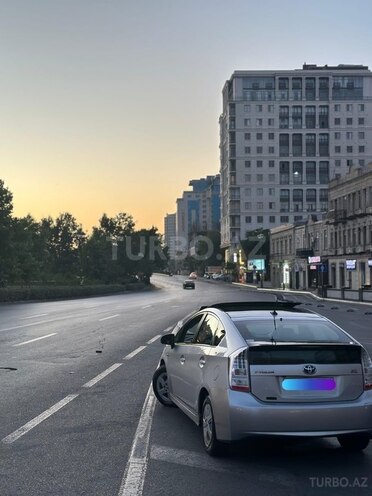 Toyota Prius 2010, 337,962 km - 1.8 л - Bakı