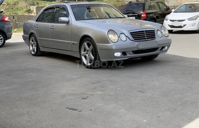 Mercedes E 320 2001, 384,213 km - 3.2 l - Bakı