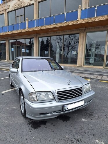 Mercedes C 180 1999, 495,000 km - 1.8 л - Şəki