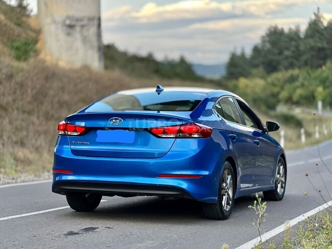 Hyundai Elantra 2018, 79,000 km - 2.0 l - Bakı