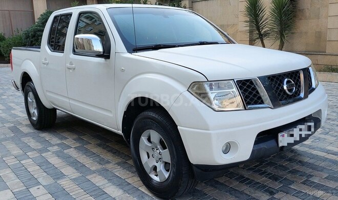 Nissan Navara 2013, 287,400 km - 2.5 l - Bakı