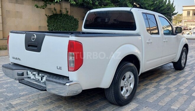 Nissan Navara 2013, 287,400 km - 2.5 l - Bakı