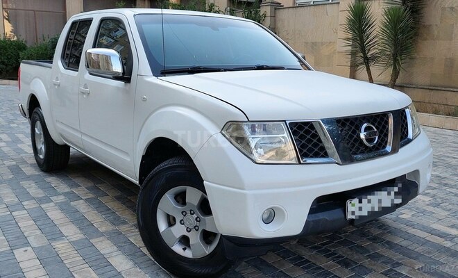 Nissan Navara 2013, 287,400 km - 2.5 l - Bakı