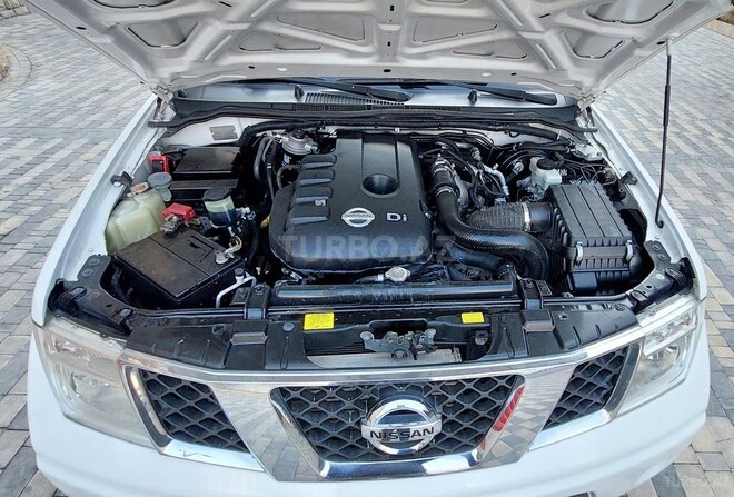 Nissan Navara 2013, 287,400 km - 2.5 l - Bakı