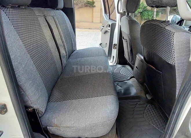 Nissan Navara 2013, 287,400 km - 2.5 l - Bakı