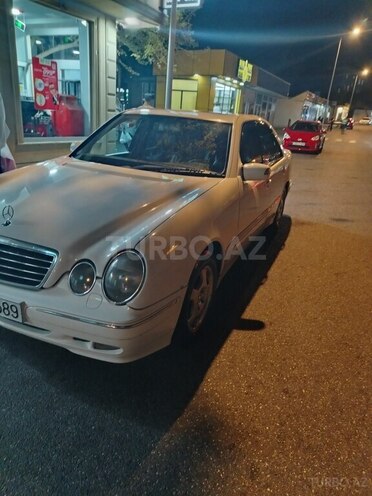 Mercedes E 240 2000, 220,000 km - 2.4 l - Bakı