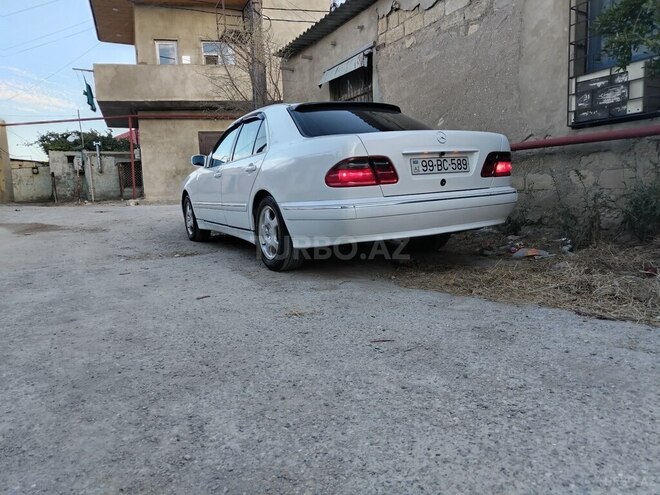 Mercedes E 240 2000, 220,000 km - 2.4 l - Bakı