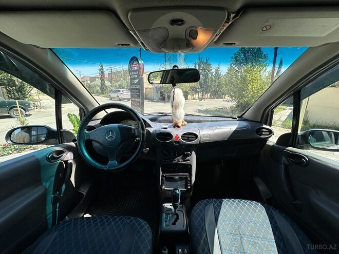 Mercedes A 160 2000, 180,000 km - 1.6 л - Salyan