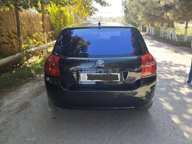 Toyota Corolla 2005, 285,600 km - 1.4 l - Bakı