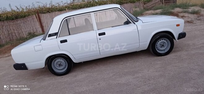LADA (VAZ) 2107 2011, 97,000 km - 1.6 л - Salyan